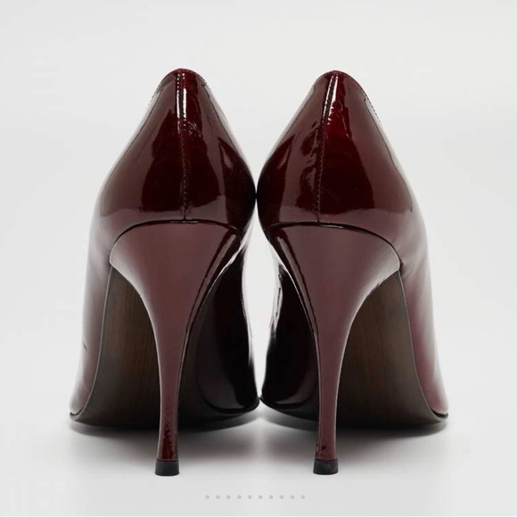 Stuart Weitzman Burgundy Patent Leather Peep Toe Heels - size 7.5 - Picture 6 of 13
